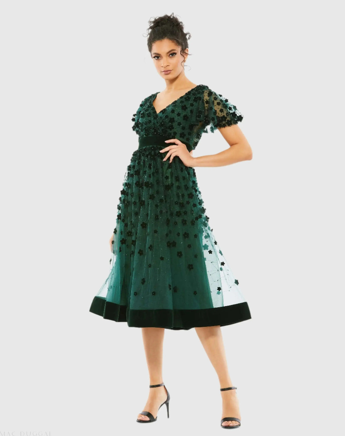 Green Embellished Butterfly Sleeve Velvet Hem Midi Dress